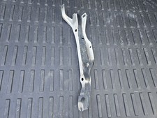 1996-1997 Toyota Land Cruiser Fzj80 Lexus Lx450 Center Core Support Bracket 1996-1997 Toyota Land Cruiser Fzj80 Lexus Lx450 Center Core Support Bracket