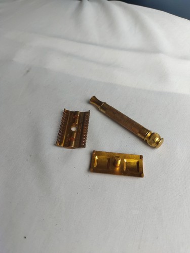 Nice Gillette 1931-1935 Goodwill DE Safety Razor w/Ball End Gold Tone - Picture 2 of 12