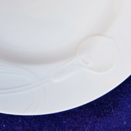 Lot of 4 Mikasa Classic Flair White 8” Salad Plates K1991 More pieces available - Picture 4 of 12