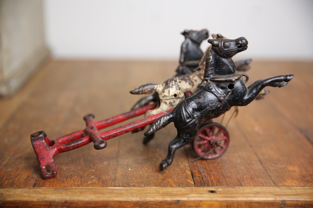 Antique CAST IRON HORSE DRAWN FIRE ENGINE Ladder WAGON Toy HUBLEY Arcade Part B