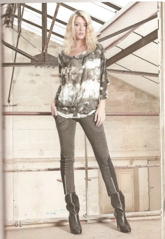 t-shirt thème « PIXEL » modèle 03C - collection hiver 2011DOUBLE JEU - Photo 1/1