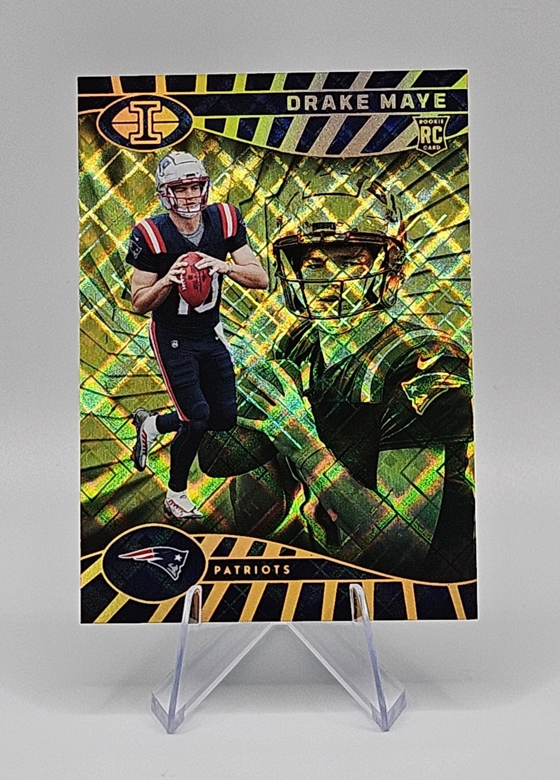 2024 Panini Illusions - Drake Maye #59 Trophy Collection Yellow Diamond (RC)