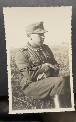 S Foto Wk2 Portrait Panzerjäger Feldgrau Mütze Uniform Schulterklappe Frontbild
