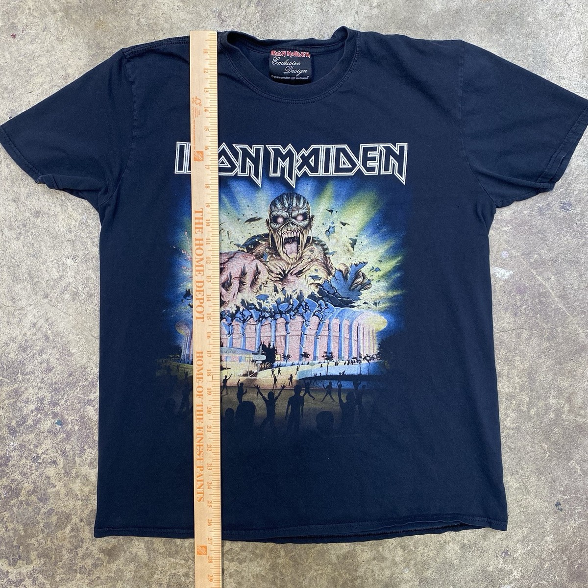 Iron Maiden 2016 Book Of Souls Tour Shirt Large Los Angeles Forum