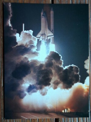 Postkarte - SHUTTLE-START BEI NACHT mit freundlicher Genehmigung des NASA Space Centre