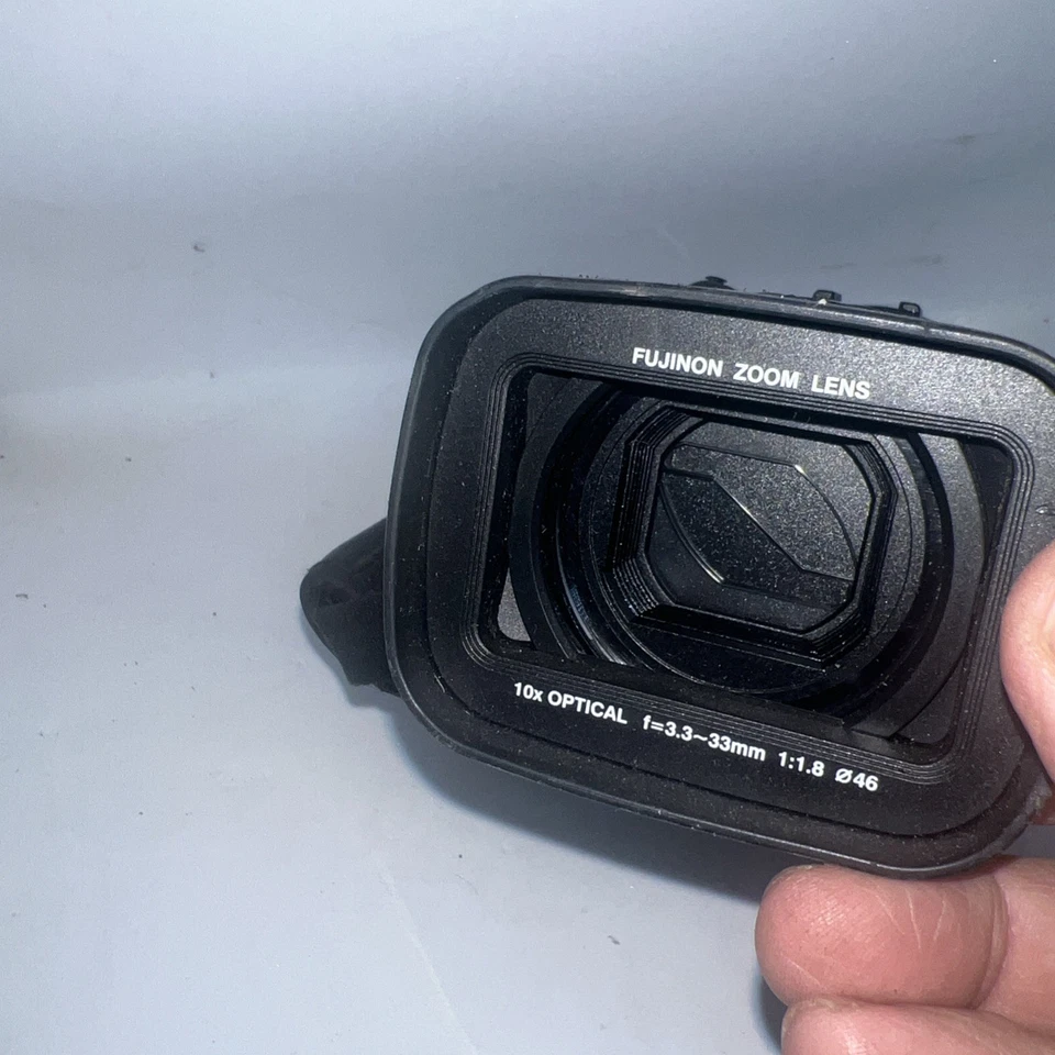 JVC Everio GZ-HD7 (60 GB) Flash Media, Hard Drive Camcorder - Image 3 of 4