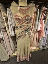 Coral Green Beaded Lace Trumpet Evening Gown Dress Size 40 US 8 SK Boutique