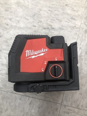 Milwaukee 3522-20 USB Rechargeable Green Cross Line & Plumb Points Laser