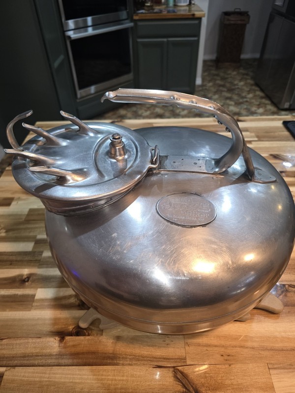 THE SURGE MILKER Babson Bros Original Dairy Bucket Milking Stainless Steel 16" D