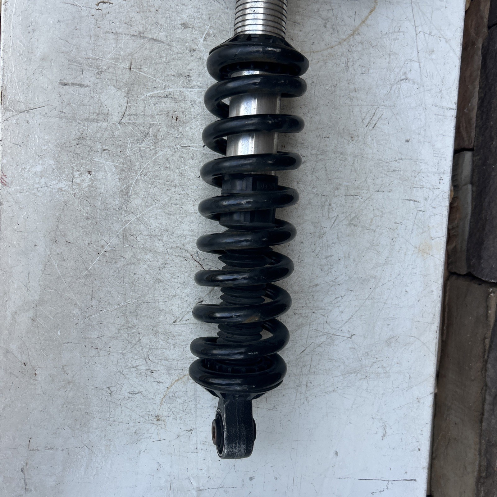 2016 MCLAREN 540C REAR LEFT SUSPENSION STRUT SHOCK @ 13B1112CP 01711A87