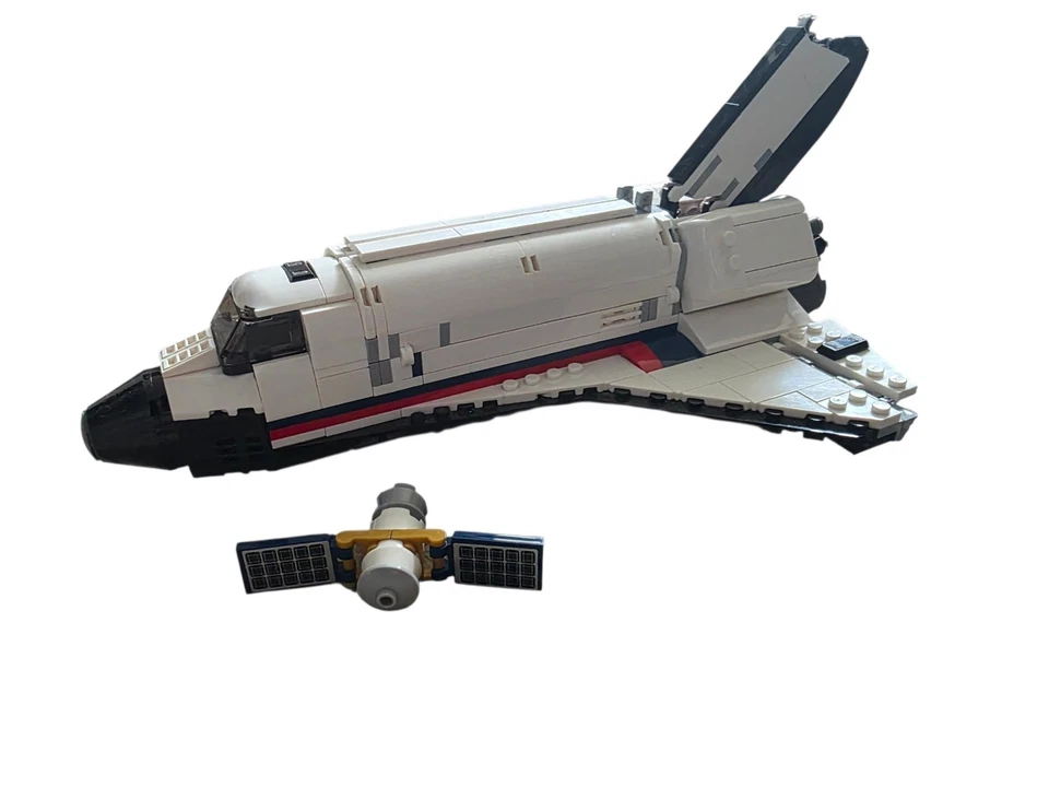 LEGO Creator 31117 Space Shuttle Adventure, photo 1 of 5