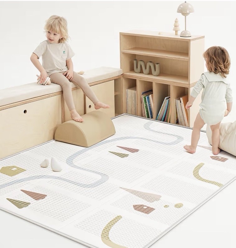 BG-BABYGO Foldable Waterproof Reversible Baby PlayMat With Edge Reinforcement