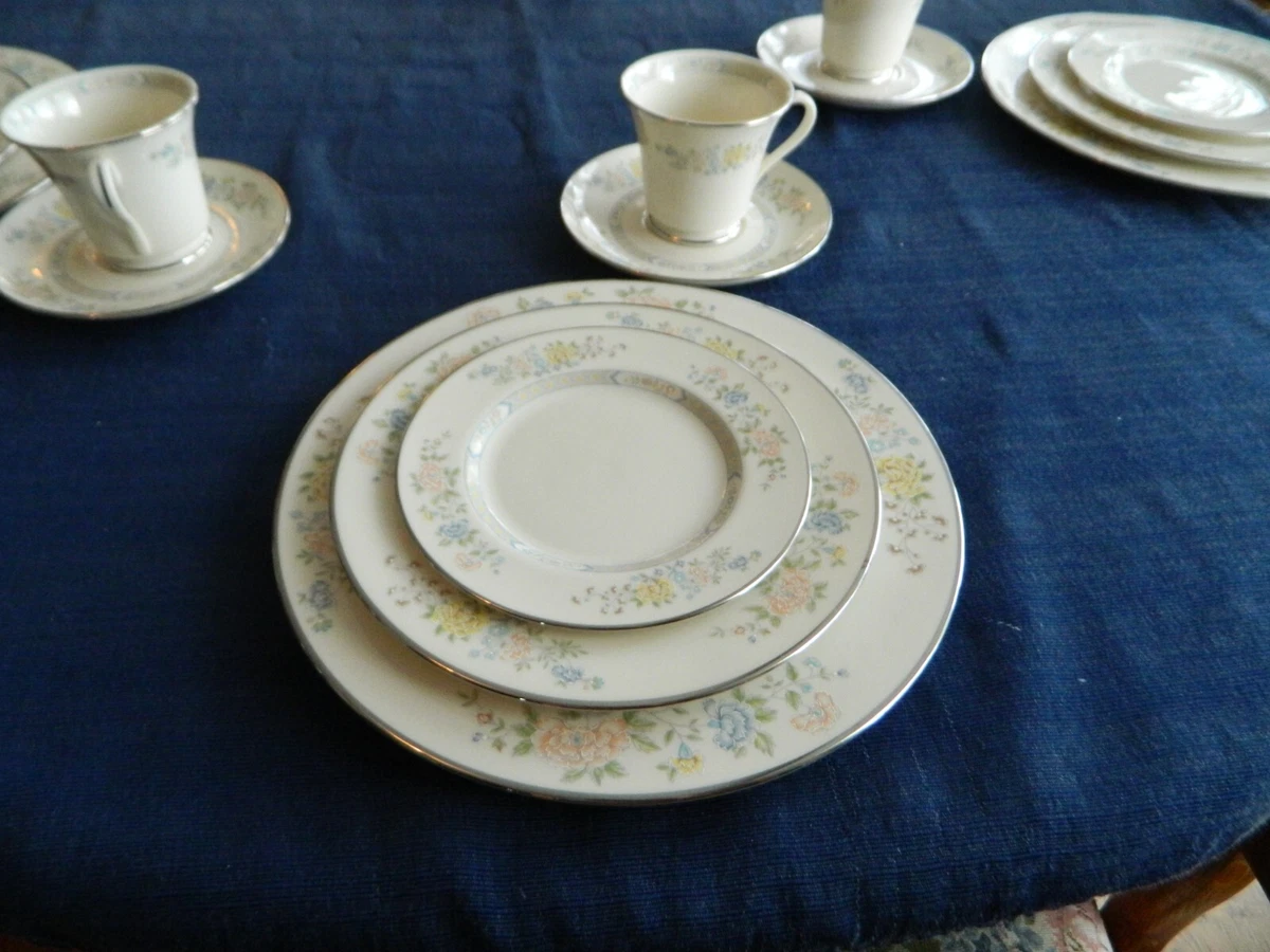 Gorham dinnerware top