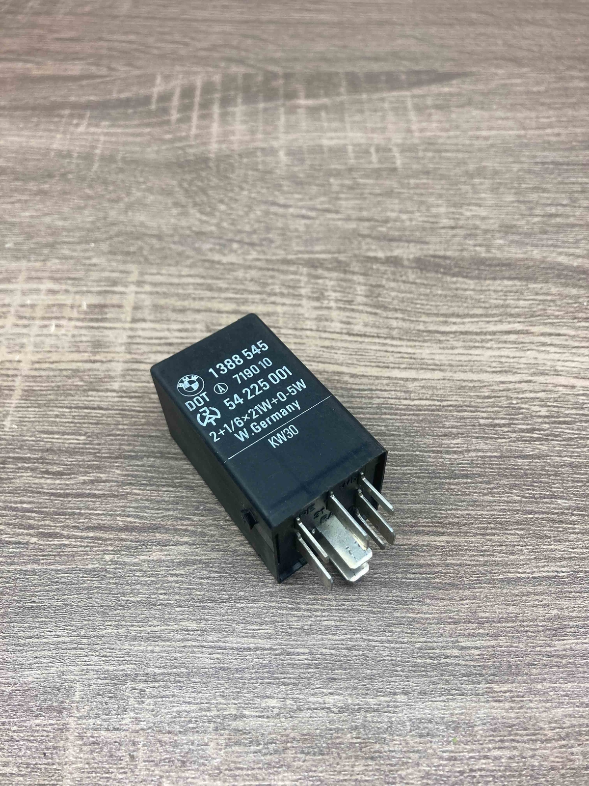 1388545 54225001 BMW 3 Series E36 Relay Control Module Unit 