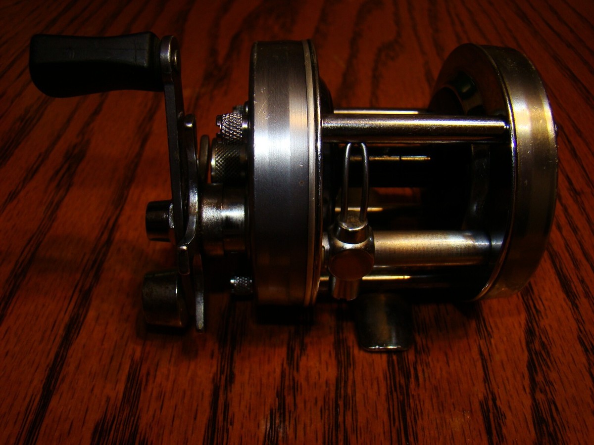 U9015 TF NICE ABU GARCIA OLDER AMBASSADEUR 5500 C GUN METAL U9015 TF NICE ABU GARCIA OLDER AMBASSADEUR 5500 C GUN METAL