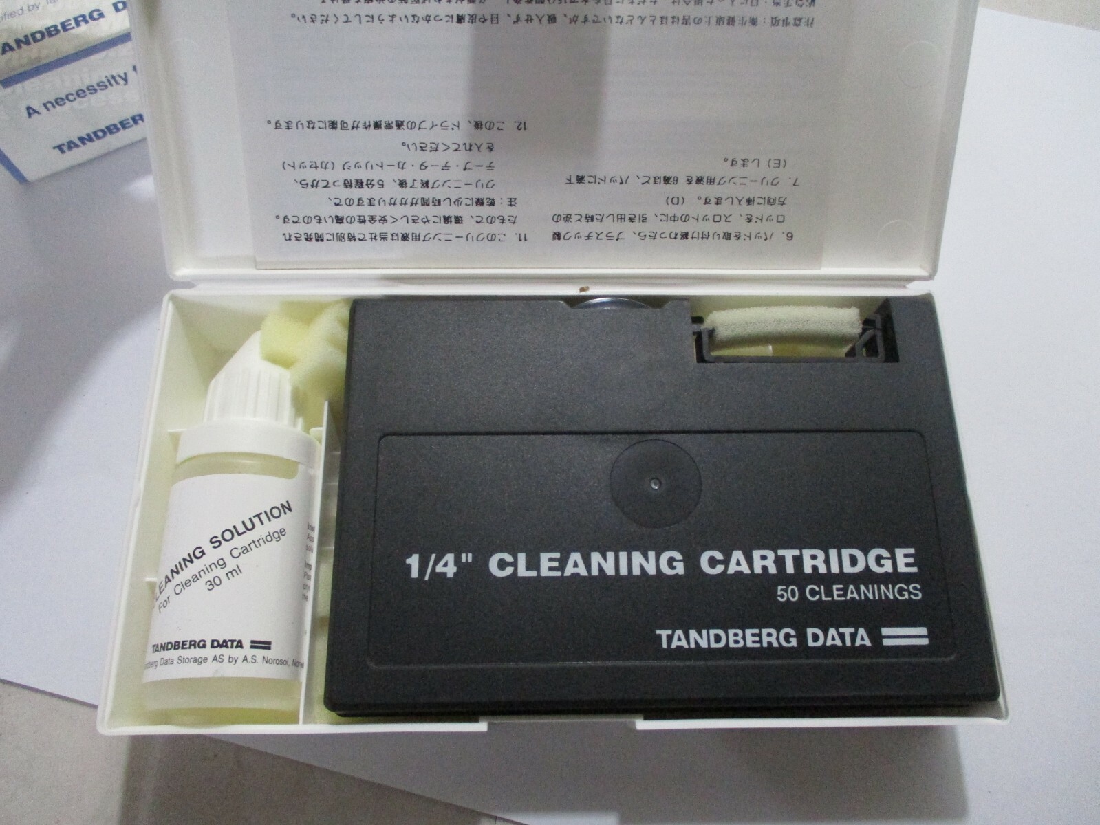 Tandberg Data 8962 50 Cleanings 1/4" QIC Tape Drive Cleaning Kit MLR