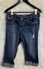 EUC Amethyst Women  s Juniors Sz11 Blue Medium Wash Denim Low Rise Boot Cut Jeans