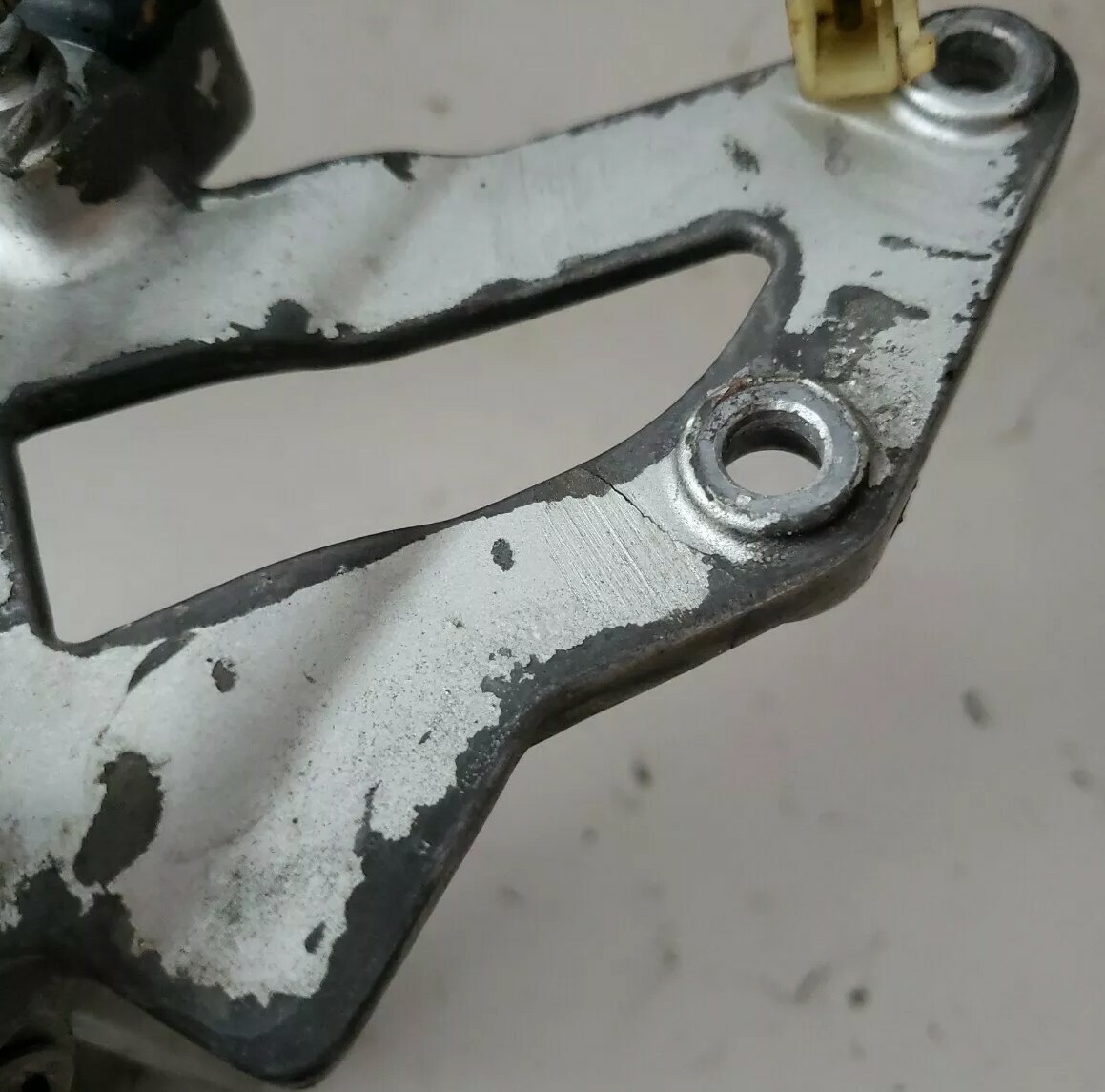 1987 KAWASAKI ZX600C RIGHT FOOTPEG BRACKET BRAKE switch PEDAL ZX