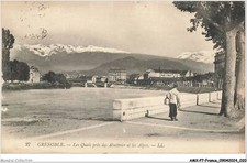 Amxp7-0579-38 - Grenoble - Los muelles cerca de los mataderos y los Alpes