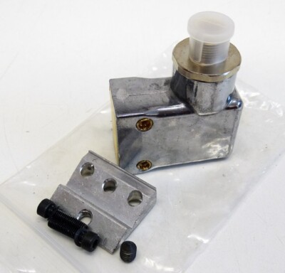 Turck BIM-A23-AP6X-H1141/S34  10-30VDC Magnetfeld Sensor -unused-