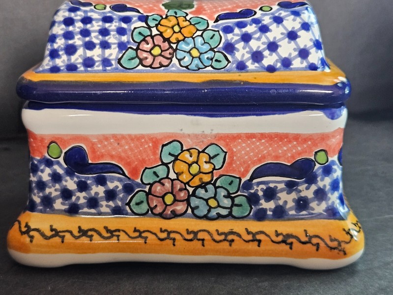 Signed Talavera Mexico Trinket Box Colorful Hand painted