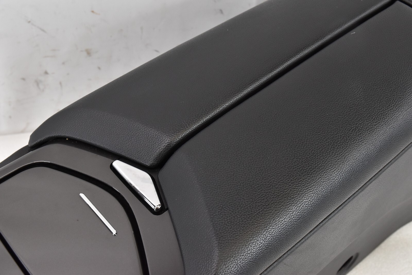 🚀 2014 - 2017 MASERATI GHIBLI M156 CENTER CONSOLE TRIM BEZEL 5207600