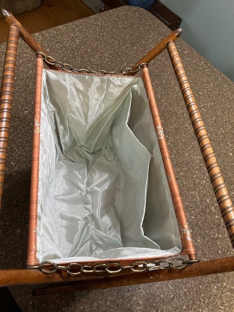 VTG MCM Retro Wooden Folding Frame Sewing Basket Yarn Caddy Holder Knitting 