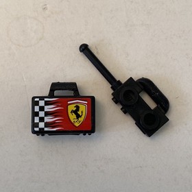 Lego Racers Ferrari F1 Fuel Stop Set 8673 w/ Booklet & Minifigures See Desc