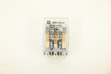 Square D 8501KF13V14 Plug-In Relay, Flange Mounted, 3 Poles 