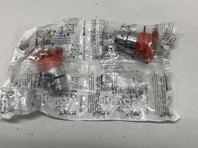 Schneider Electric ZB2BS54C Emergency Stop 40mm Red Mushroom Head 22mm NIB 2pk