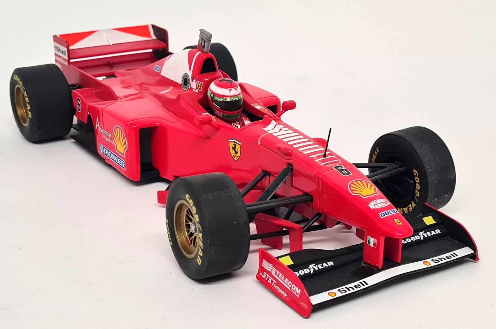 Minichamps 1/18 - Ferrari F 310B Eddie Irvine #6 Diecast F1 Scale Model Car