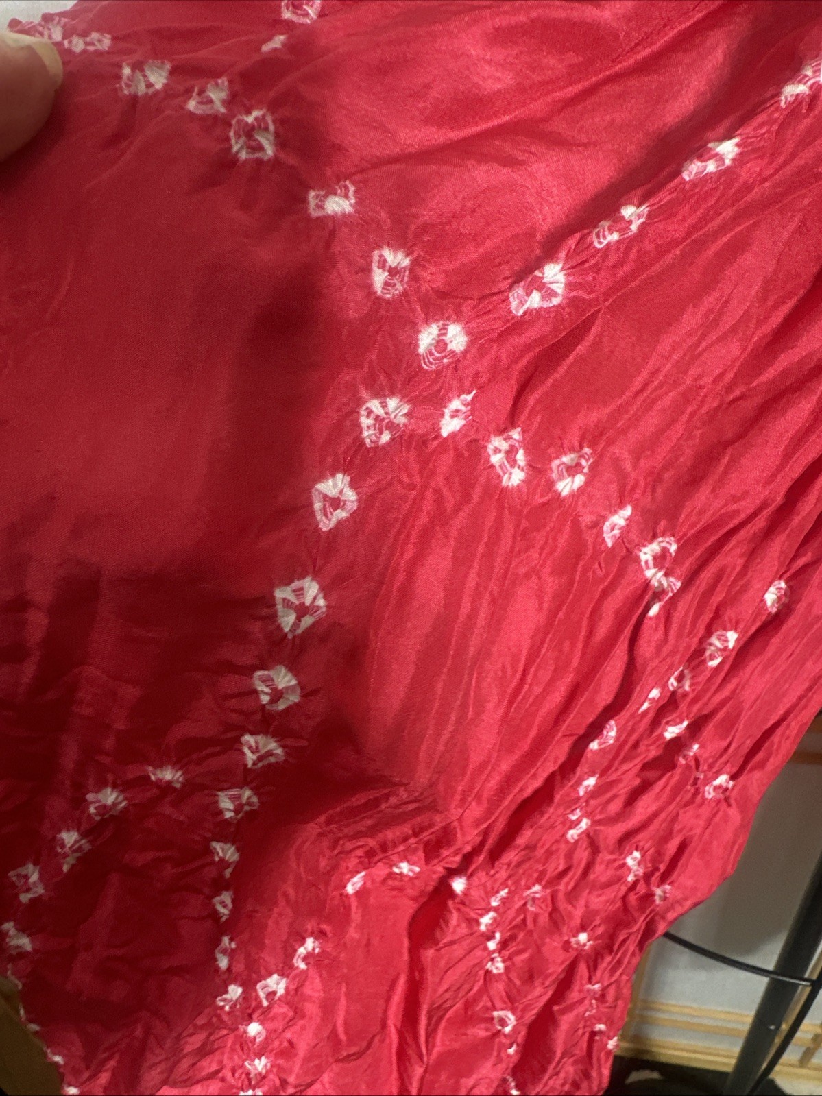 GAP 100% SILK Red White Print Rectangular Scarf 2… - image 5