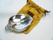 Tiffany & Co Sterling Silver Footed Candy Nut Dish Heart Leaf Design #22885