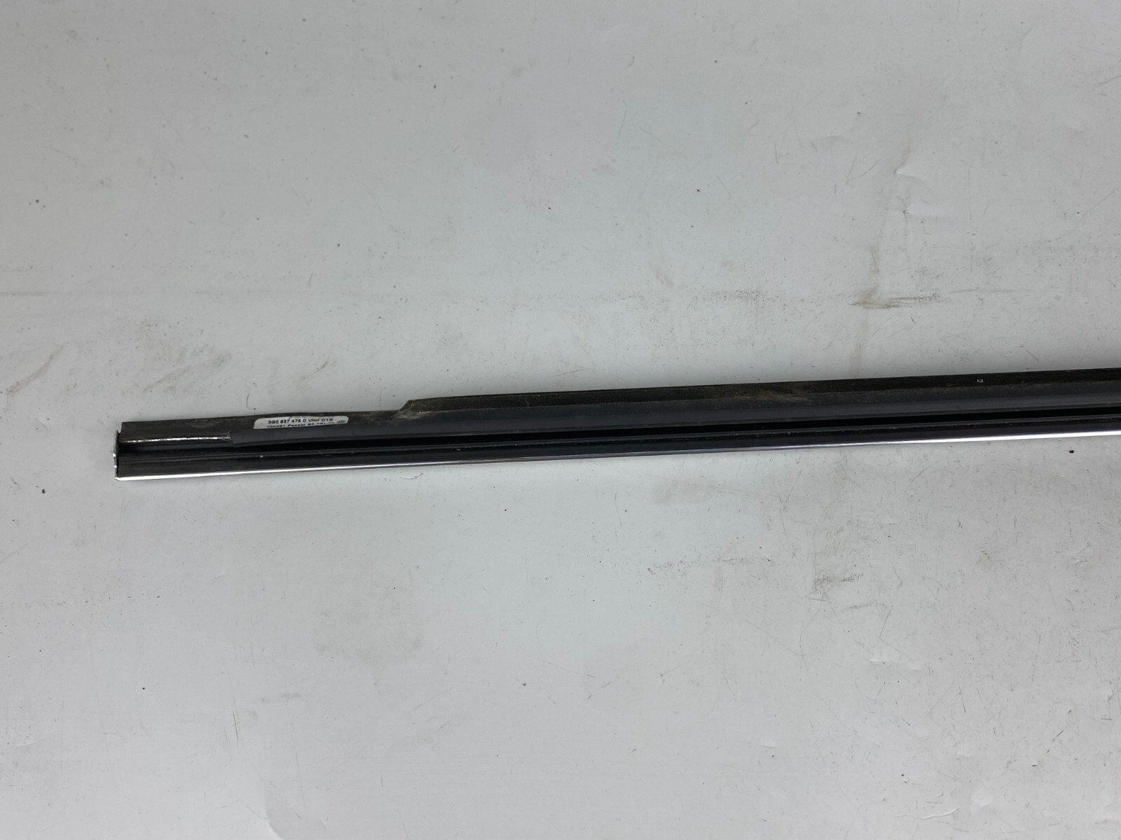 Volkswagen Passat B8 Front Left Window Seal Strip Trim Cover 