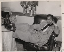 COLLECTION OF SEVEN ORIGINAL PUBLICITY PHOTOGRAPHS OF SAMMY DAVIS JR #170824