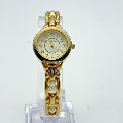 Willow Bay Watch White Dial Gold Tone Pearl Bracelet Quartz Analog 4377