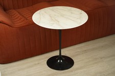 Knoll Saarinen Tulip 20-inch Round Side Table