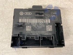 Audi A1 8X 10-14 Vorfacelift Türsteuergerät Steuergerät Modul Vorne Links 8X0959792F