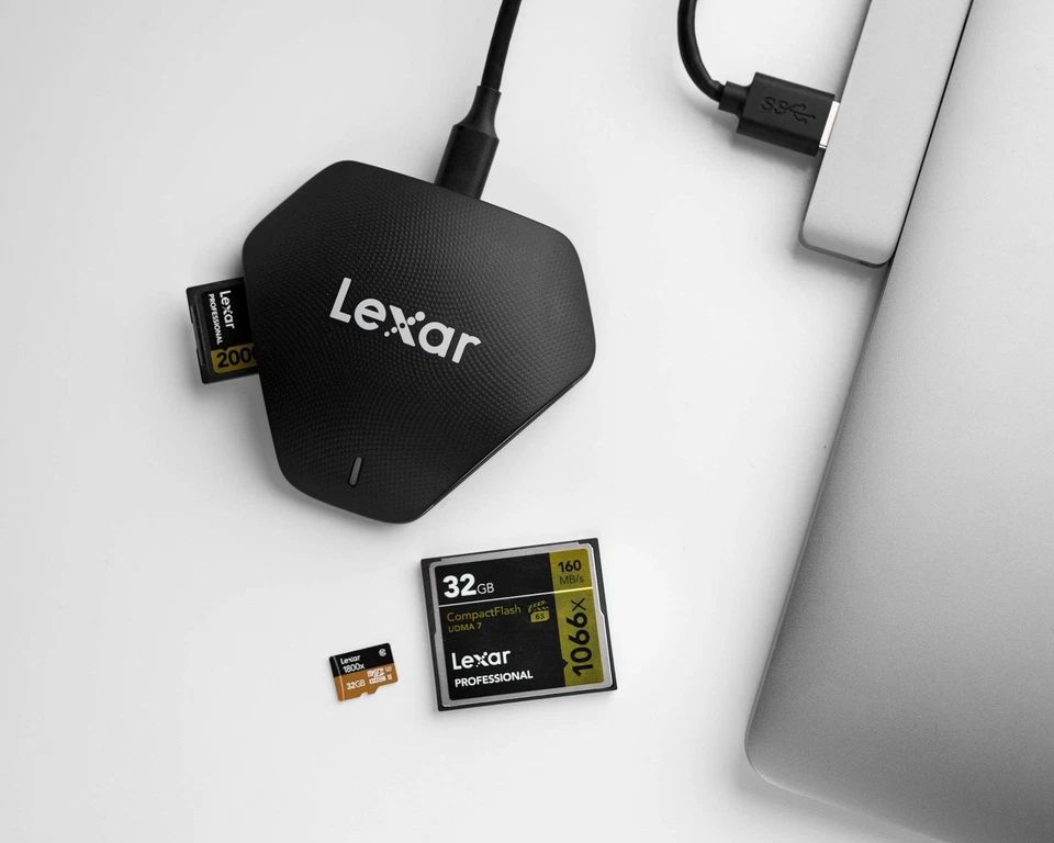 Lexar 3-in-1 Professional Card Reader USB-C USB-A for SD MicroSD CF Up to 312MBs - Image 3 of 4