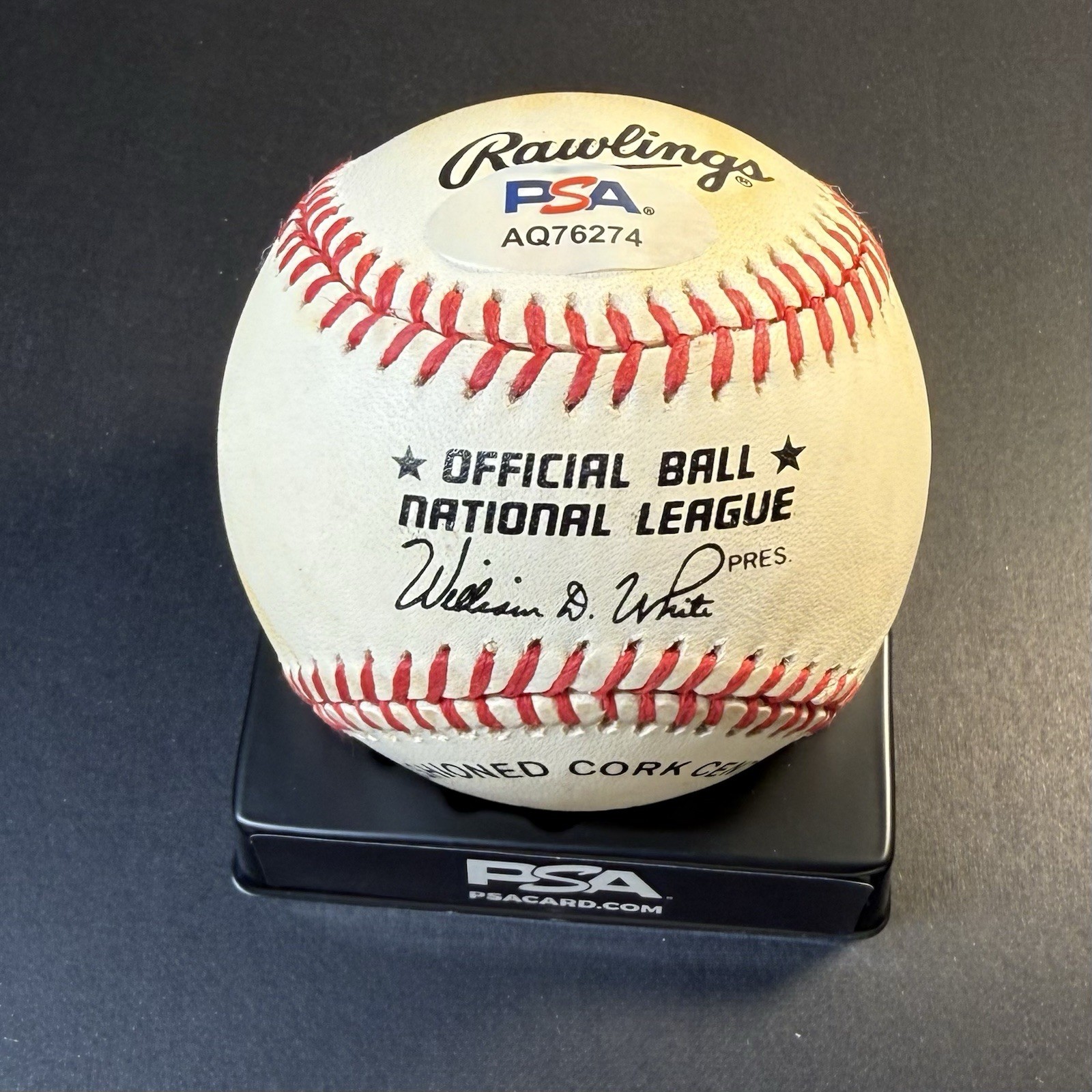 Willie Mays Signed Official National League Baseball PSA AQ76274 Score Board COA view 2
