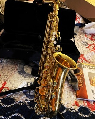   Eastar Alto Saxophone E Flat for Beginner Sax Full Kit Golden Lacquered AS- 