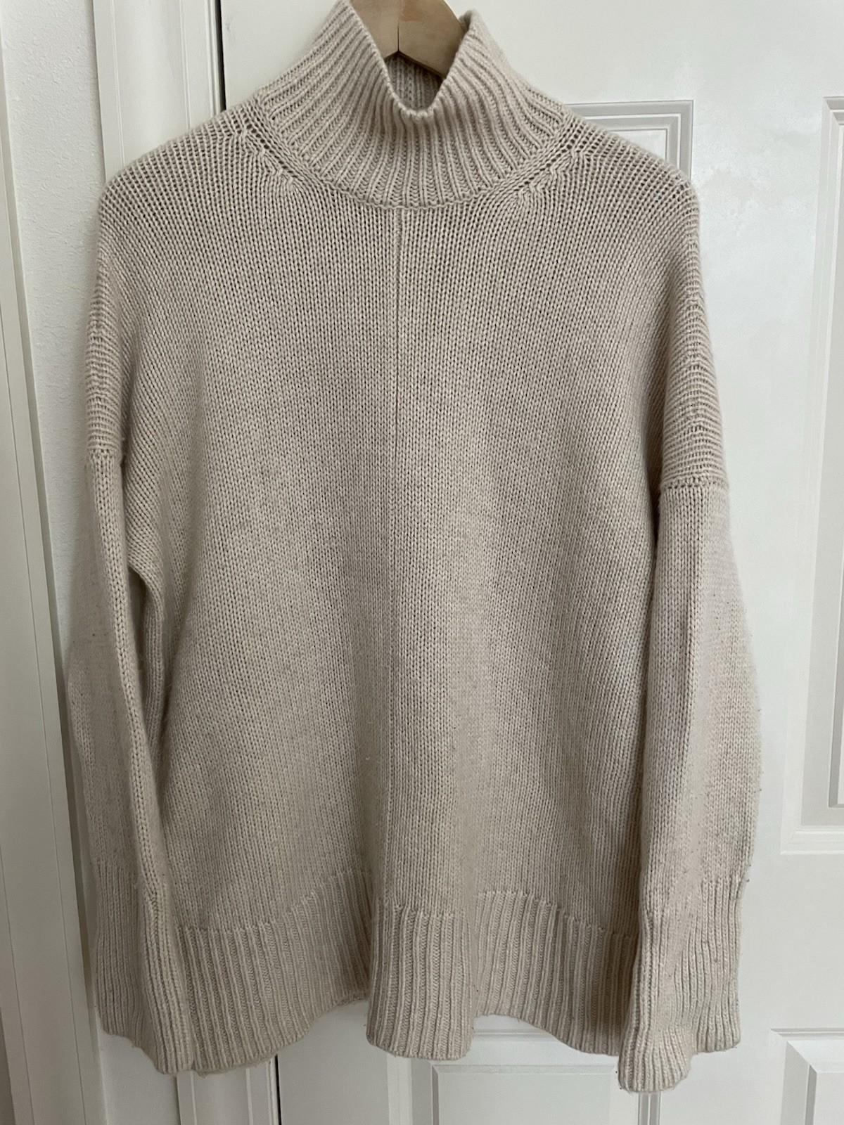 Vince Womens Wool Cashmere Sweater Sz XS/S Oversized Taupe Beige Old Money