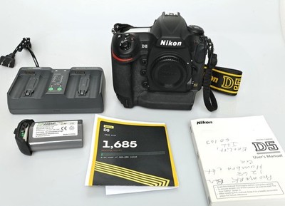 Nikon D5 20.8MP Pro DSLR (Body Only) CF Model in EX+ Cond VERY LOW CLICKS