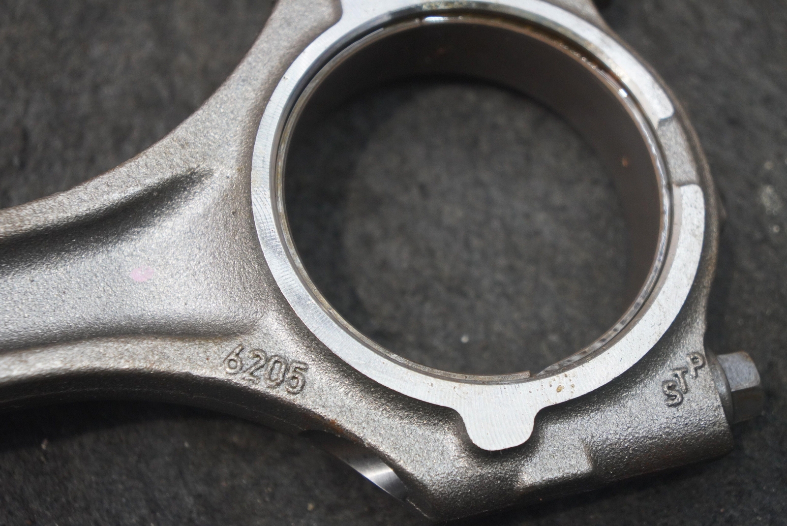 Engine Piston Connecting Rod 5.2L V12 AE31 HY53-6100-AA Aston Martin DB11 2017