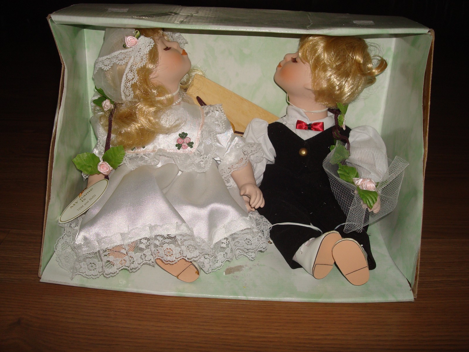 bride and groom porcelain dolls