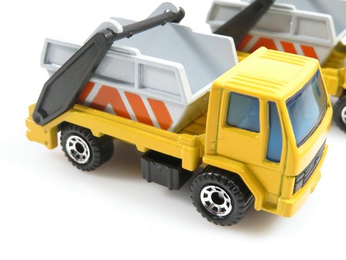 Matchbox 1986 Ford Cargo Skip Truck Container (2 unidades) #7205 - Imagen 4 de 6