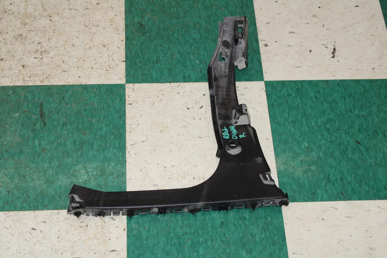 19-24 Continental GT Gtc RH Passenger Rear Back Bumper Mounting Bracket OEM WTY