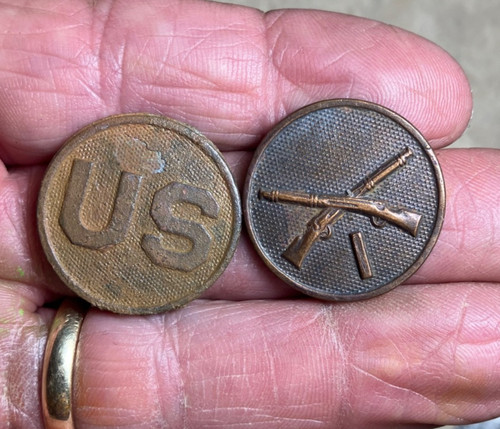 US & Infantry I Co. collar discs-found Columbus,New Mexico-Mexican Border Wars