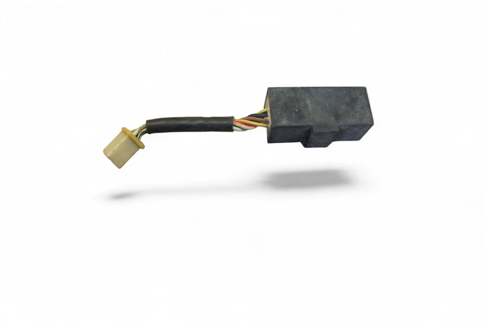 Реле гашения сигнала поворота Yamaha Xs1100 Xs 1100 Xj650 Xj 650 Y168 *2679B - Изображение 2 из 3