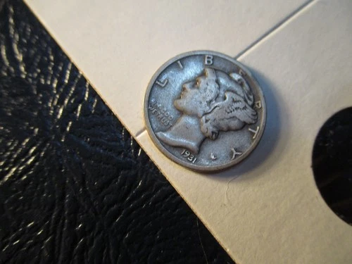 1931 S Mercury Winged Liberty 90% Silver Dime. Good date.  Combined shipping!